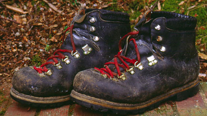hiking boots generic