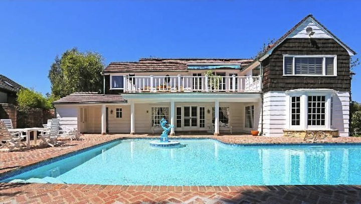 jasonbatemanBorgninehome