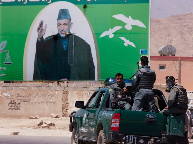 karzai poster-640