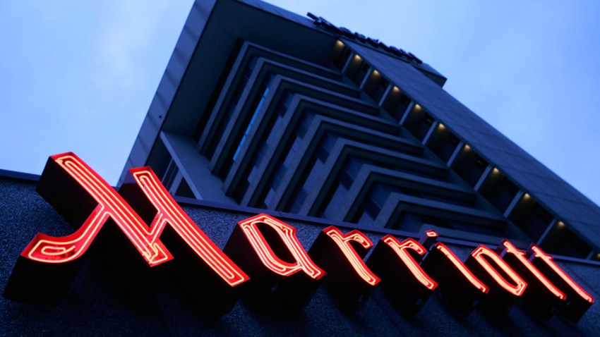 Earns Marriott