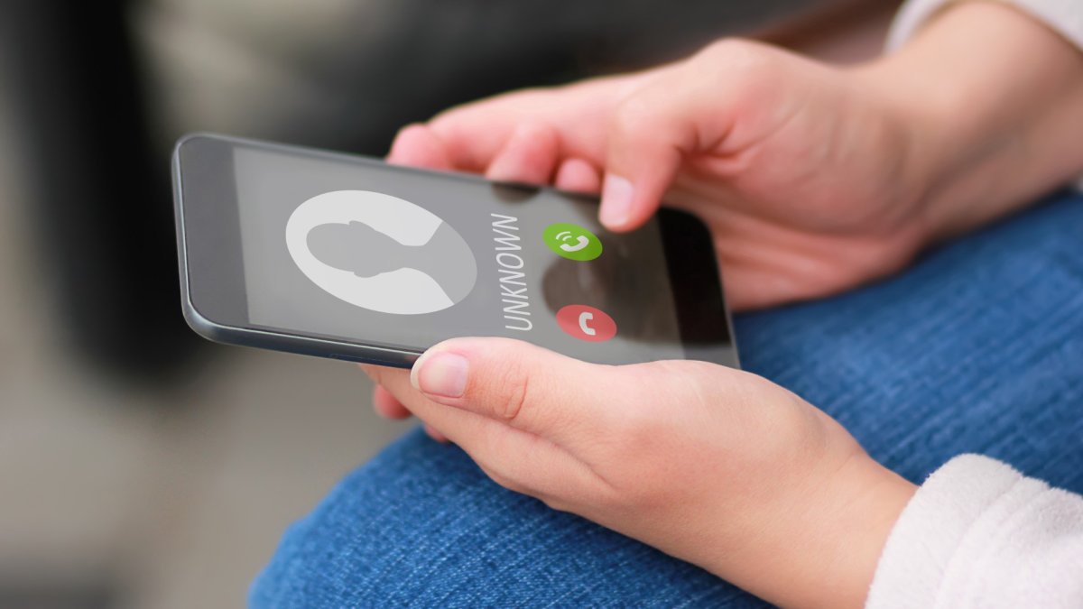 Police Warn Residents of Phone Scam From Callers Posing as Officers - Vimarsana News
