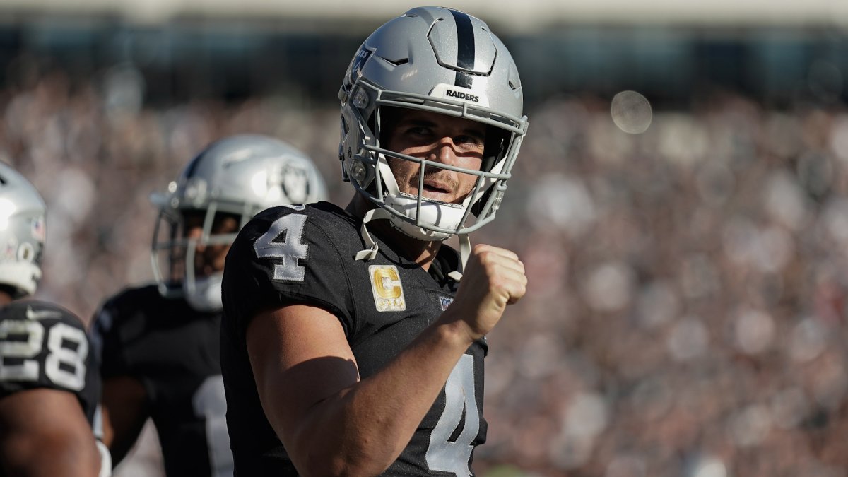 Raiders quarterback Derek Carr: 'It's time to get back on track'