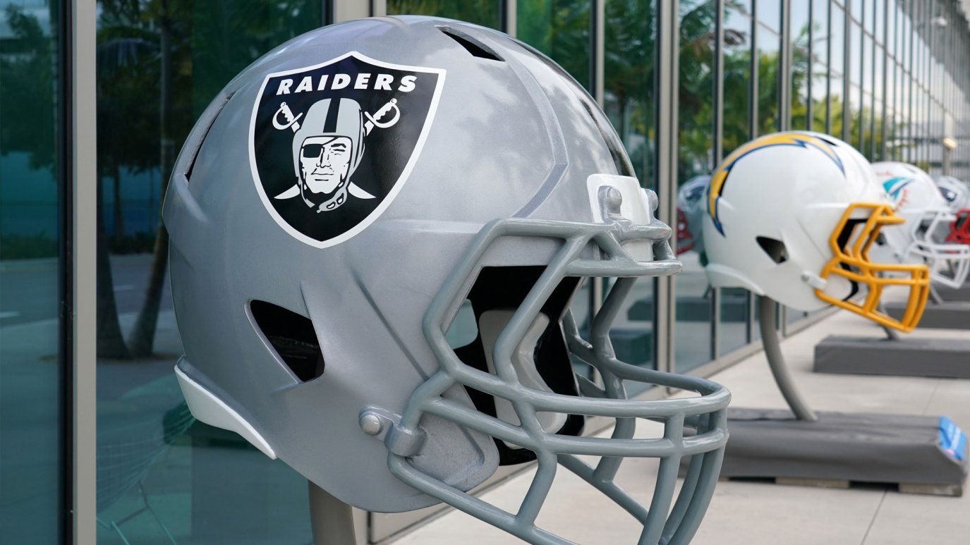 Raiders Schedule 2020: Dates, Kickoff Times, TV Listings for NFL Season โ NBC Bay Area Raiders Schedule 2020: Dates, Kickoff Times, TV Listings for NFL Season โ NBC Bay Area