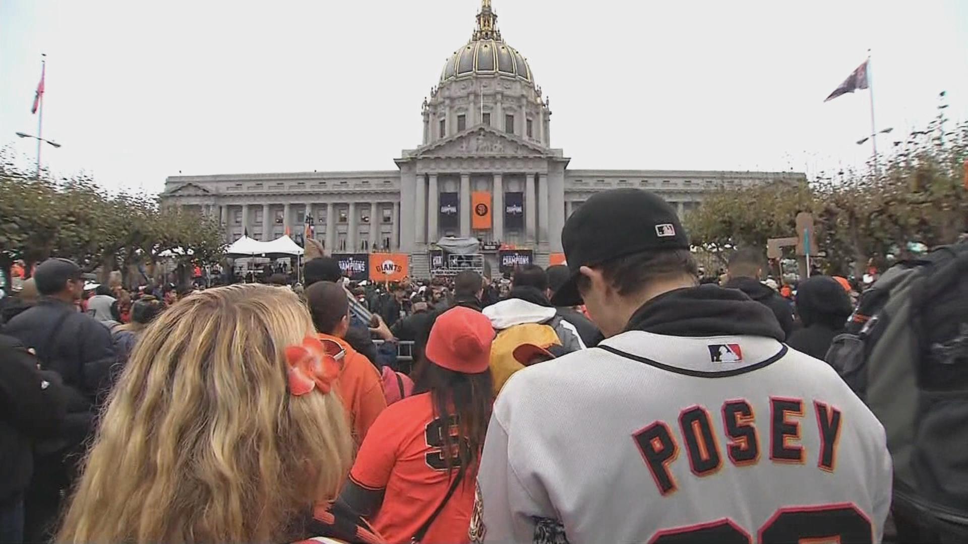 Giants Fans Turn Out in Droves for World Series Victory Parade – NBC Bay  Area