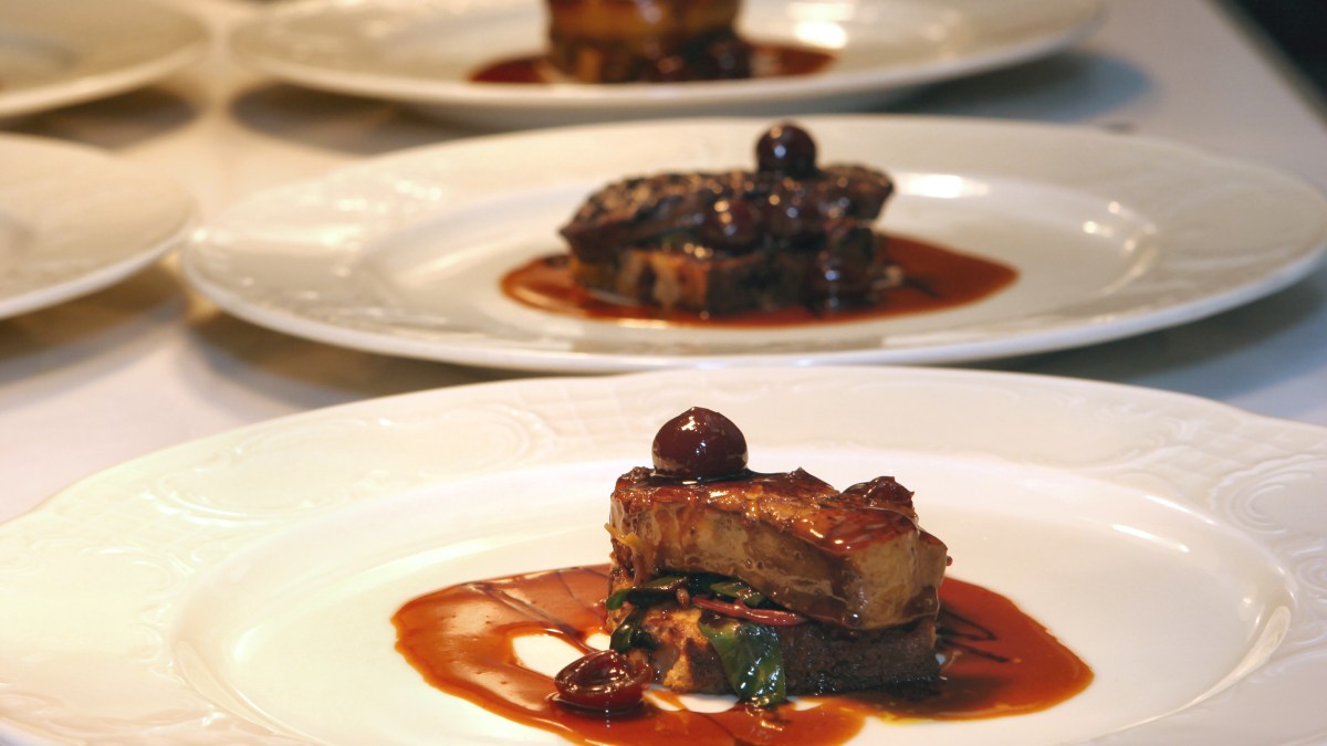 austin restaurant takes foie gras off menu after petas pitch