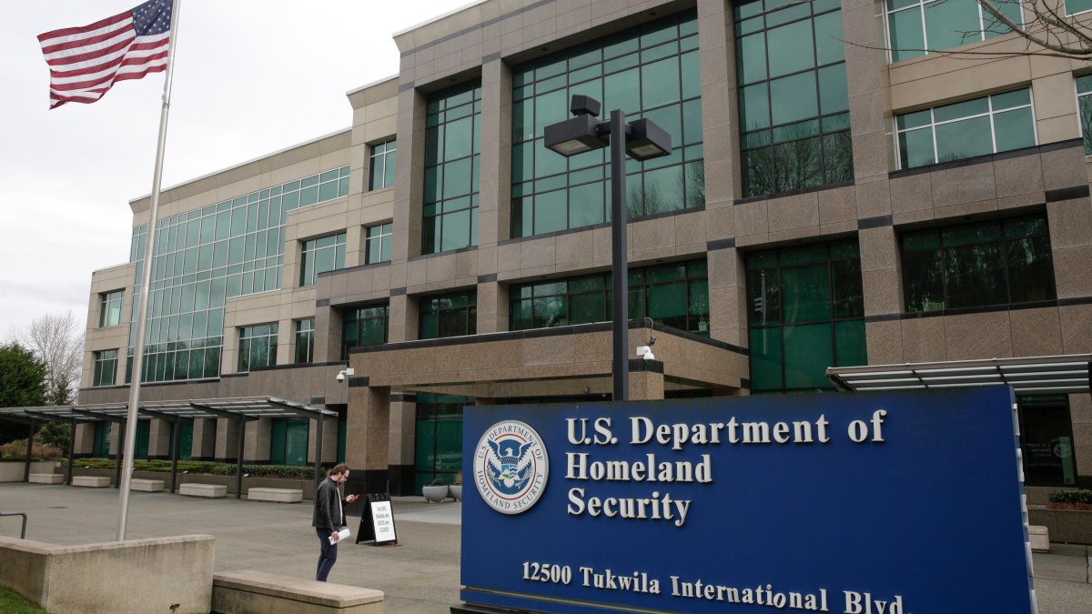 Ukrainians in US Given Temporary Legal Status - Vimarsana News