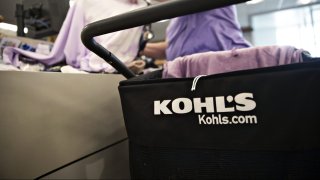 Kohl’s Sales Fall 13% as Shoppers Shift Spending Away From Apparel