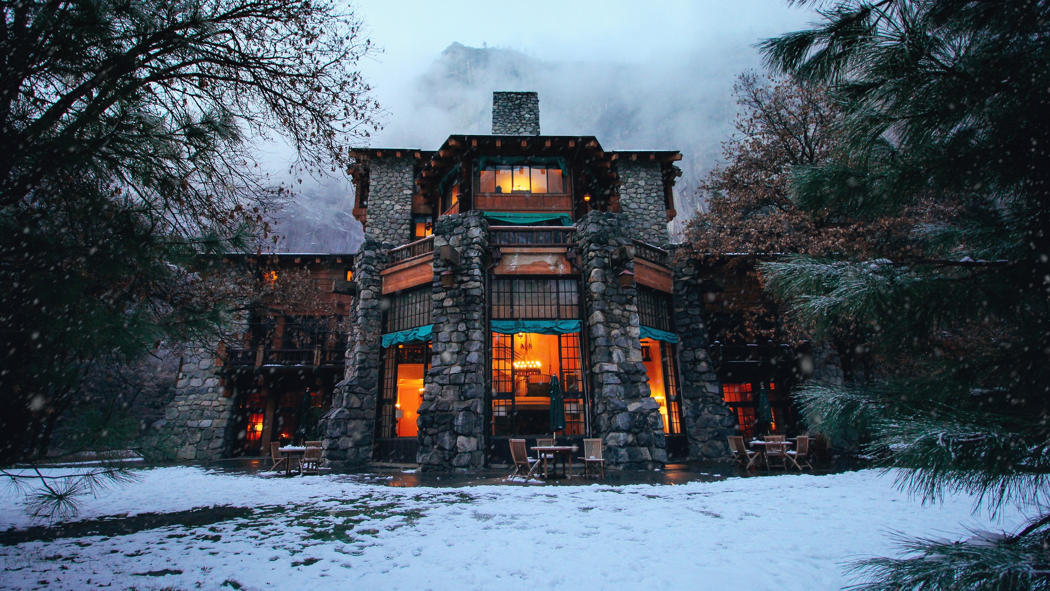 Purchase your 2025 Bracebridge Dinner tickets now, Yosemite fans NBC