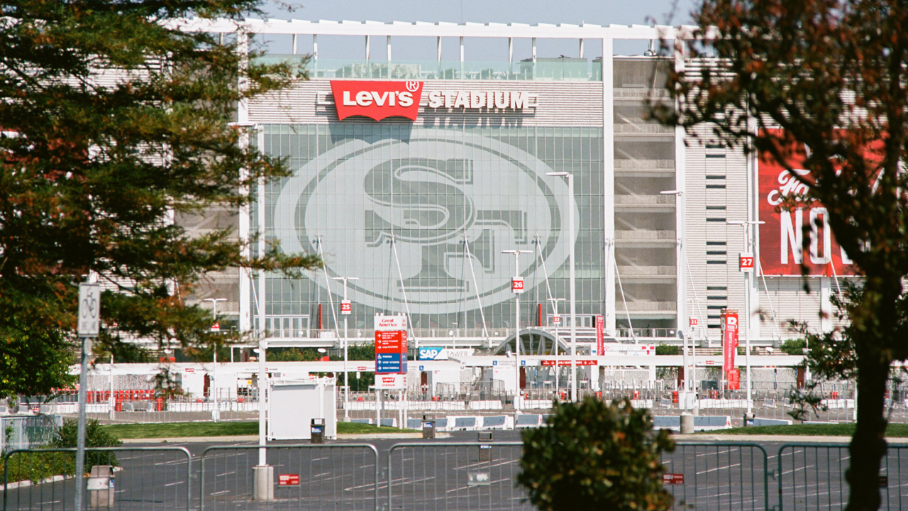 Caltrain to Provide Regular Weekend Service to 49ers-Raiders Game at Levi's  Stadium – NBC Bay Area