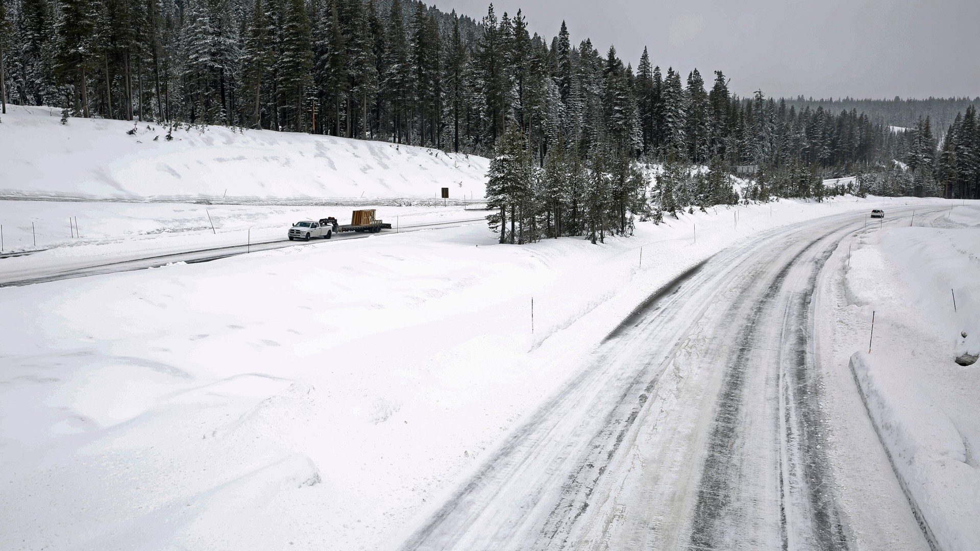 More Than 8 Feet of Snow Expected at Some Sierra Passes by Friday - Vimarsana News