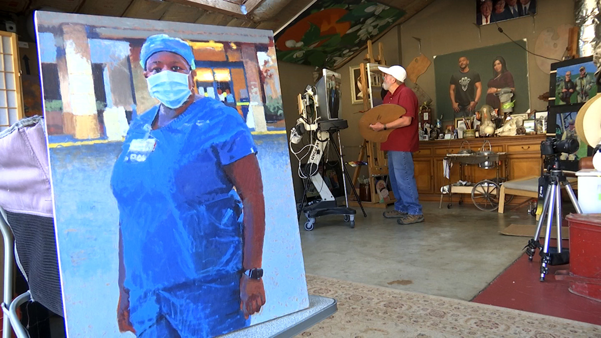 Santa Rosa Artist Honors Front Line Workers With Free Portraits - Vimarsana News