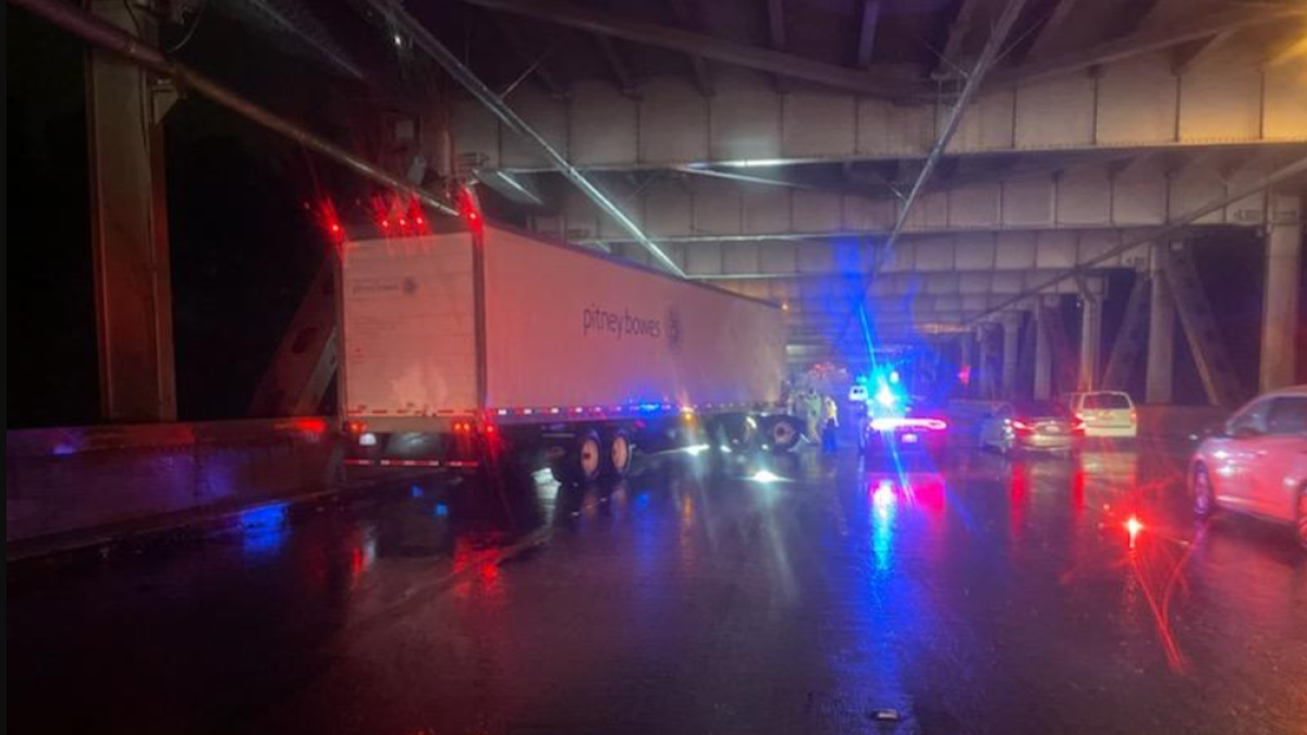Bay Bridge Lanes Reopen After Big Rig Collision – NBC Bay Area