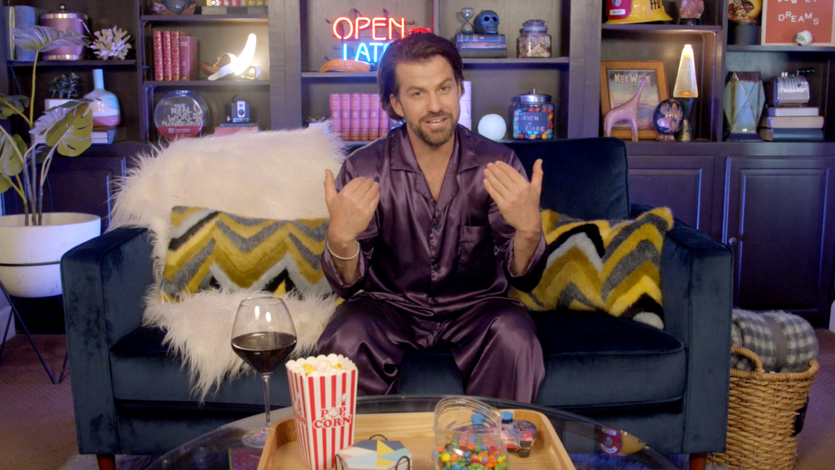 ‘1st LOOK’ HOST AND REALITY STAR JOHNNY ‘BANANAS’ DEVENANZIO TO HOST