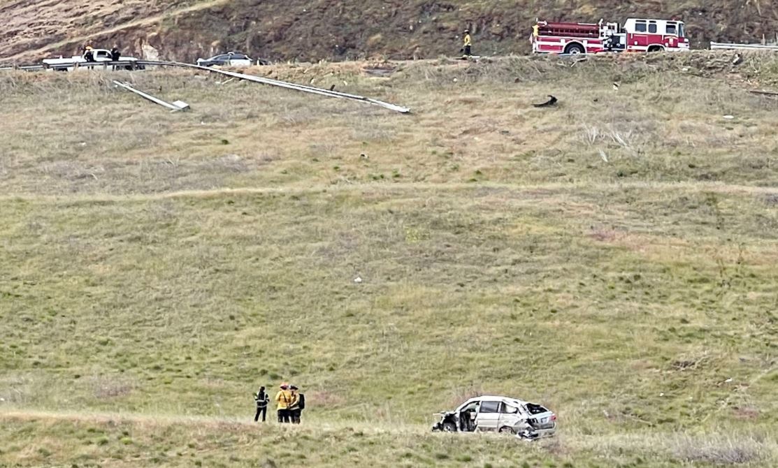 Passenger Dead, Driver Injured in Rollover Crash on Altamont Pass Near