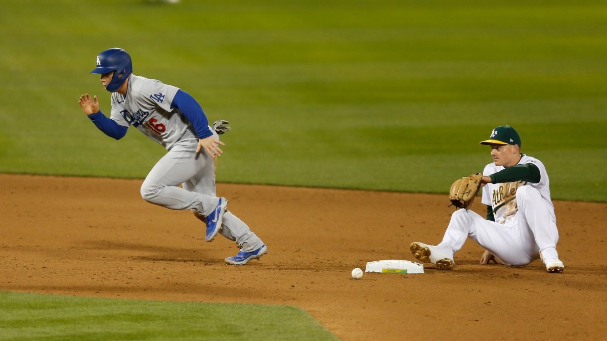Homers by Smith, Turner help Dodgers rout winless A's 10-3