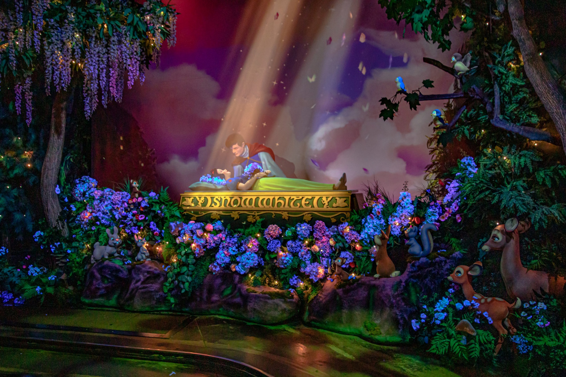 Disneyland’s Reimagined Snow White Ride Has Debuted – NBC Bay Area