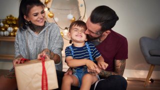 How to Send an Item From Amazon as a Gift So People Know Who Sent It
