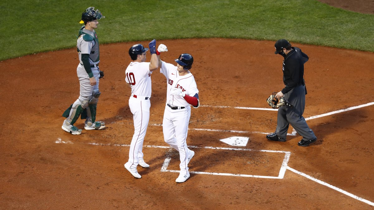 Bogaerts, Dalbec homer, Red Sox roll to 8-1 win over A's