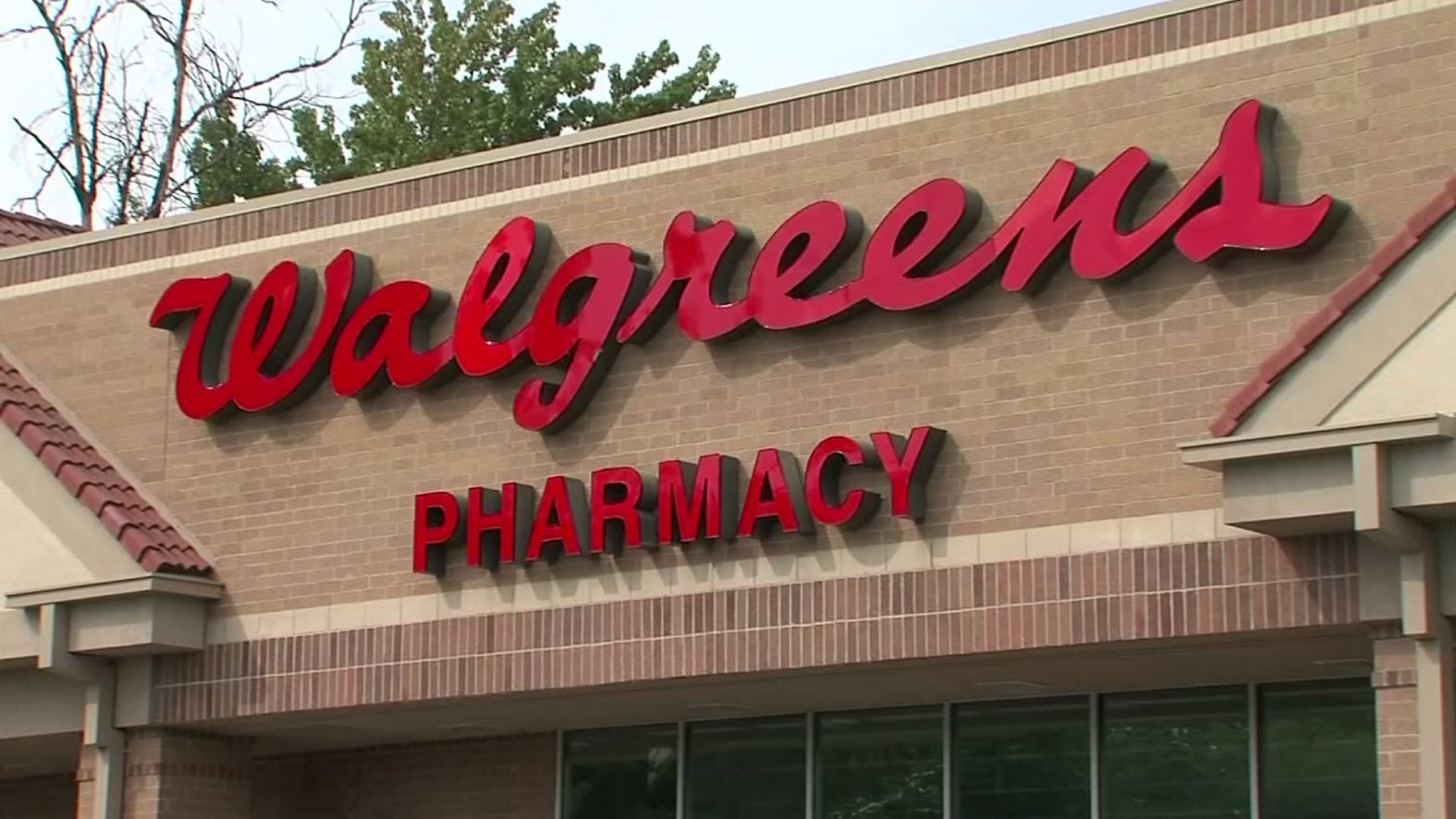 Suspect in Viral Walgreens Video Facing 15 Charges Linked to 8 Separate