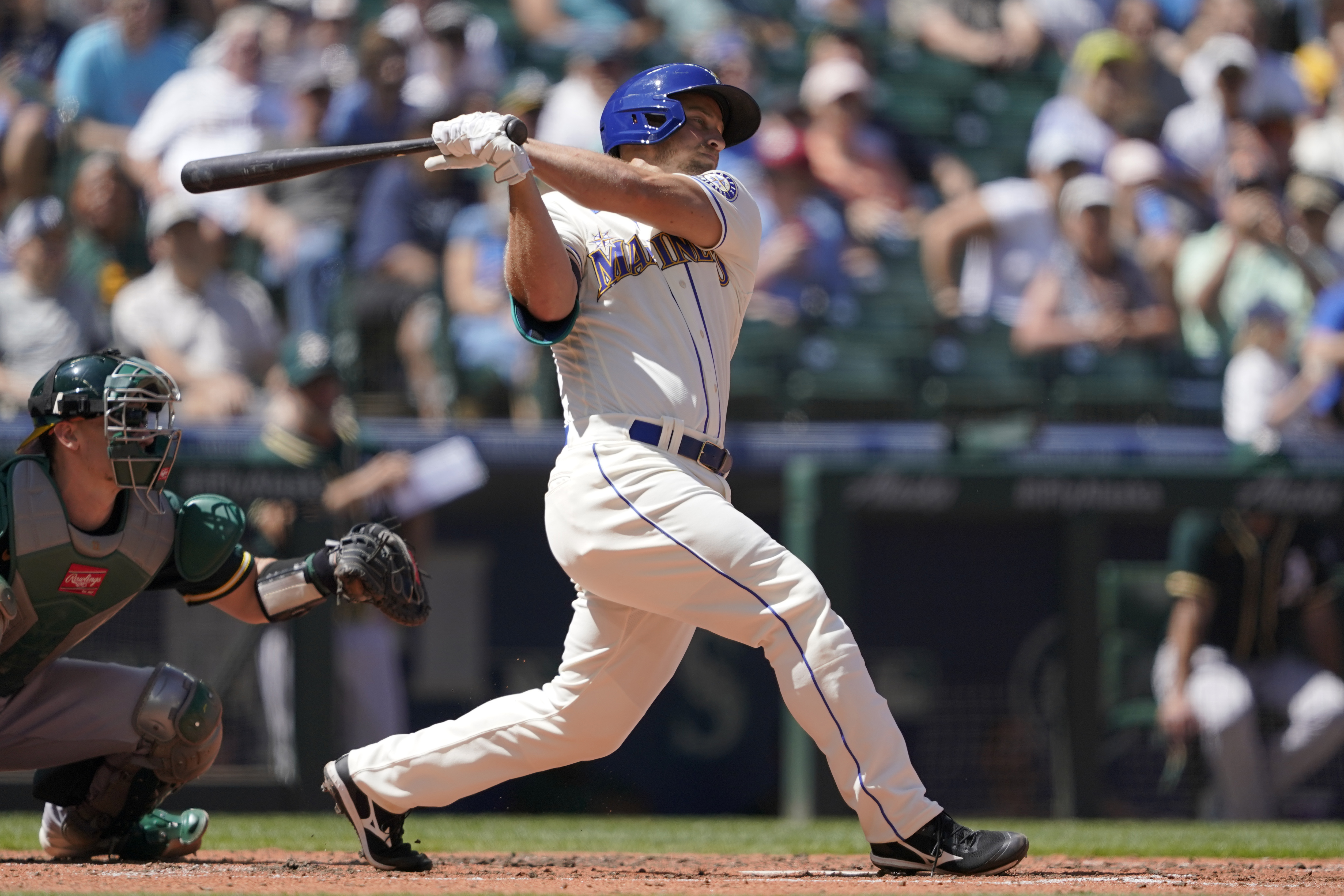 Kyle Seager hits pair of three-run homers as Mariners hold off