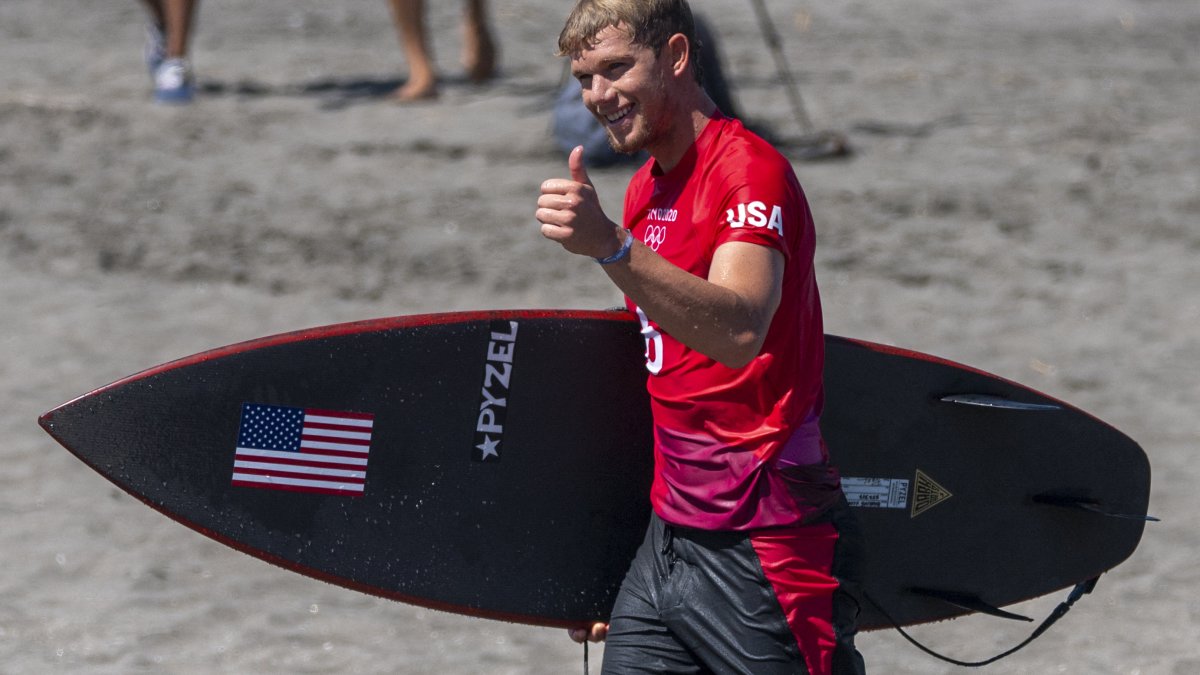 All 4 Americans Advance to Third Round of Olympic Surfing Competition