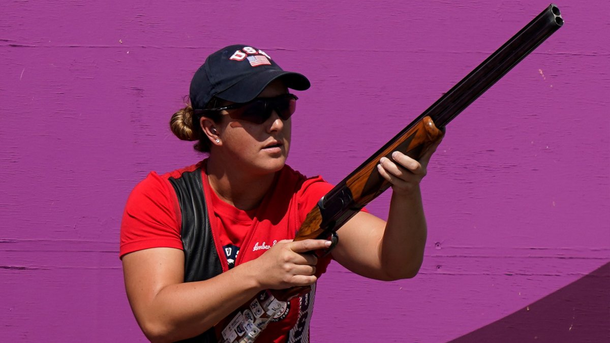 Amber English Beats Out Defending Champ to Win Gold in Women’s Skeet