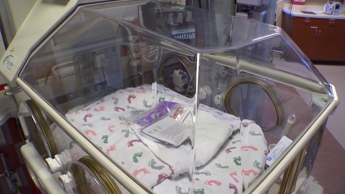 NY Hospital Won't Deliver Babies After Unvaccinated Staff Quit - Vimarsana News