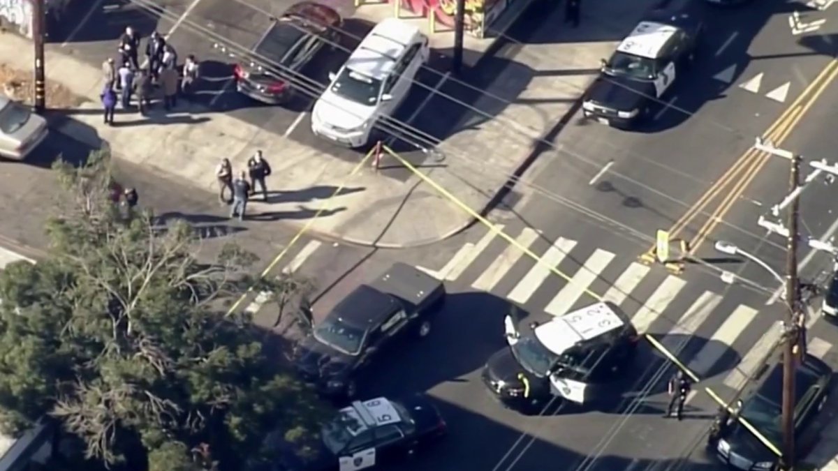 FBI Agent Shoots, Kills Person in East Oakland – NBC Bay Area