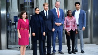 (L-R) Governor Kathy Hochul, Meghan, Duchess of Sussex, Prince Harry, Duke of Sussex, NYC Mayor Bill De Blasio, Chirlane McCray and Dante de Blasio