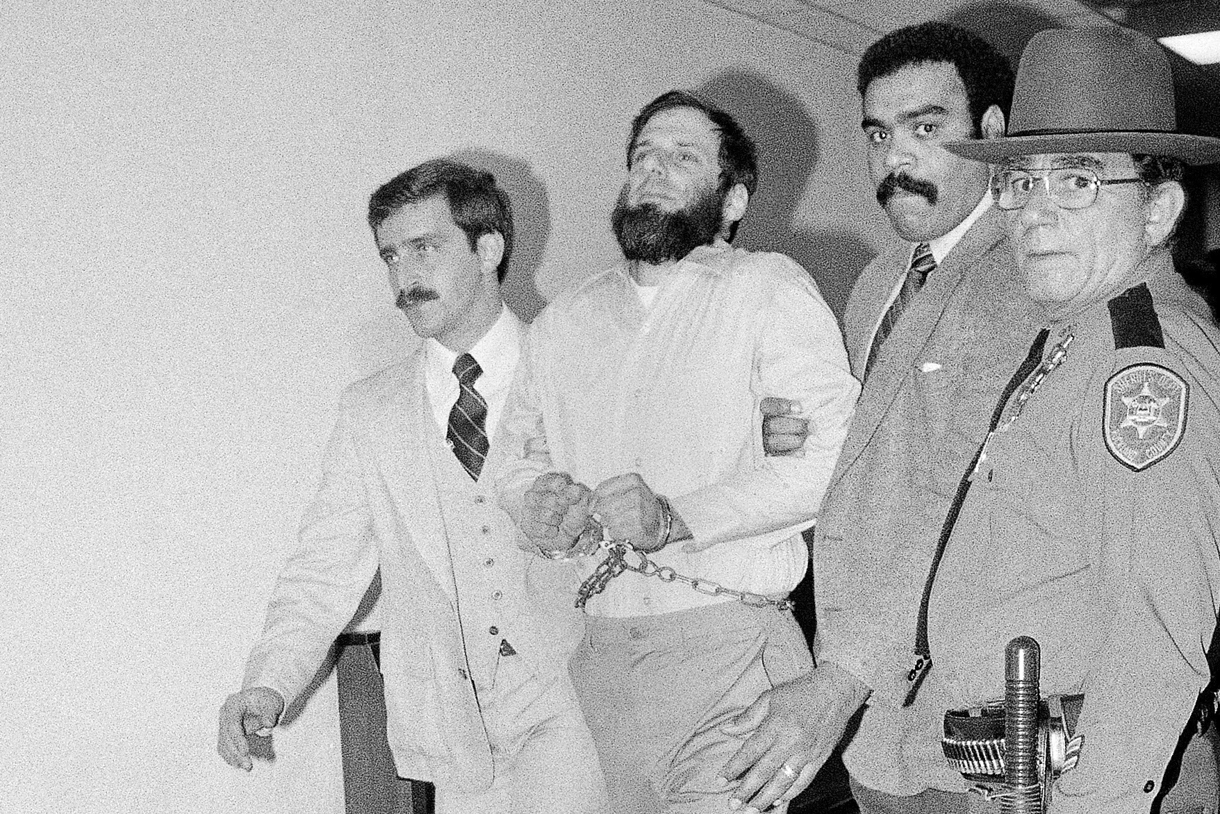 Ex-Weather Underground Member David Gilbert Describes Path to Radicalization - Vimarsana News