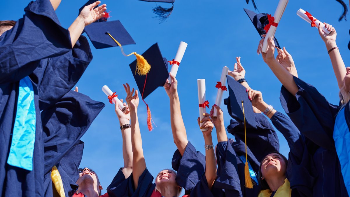 Five Ways to Address Challenges First-Generation Students May Face - Vimarsana News