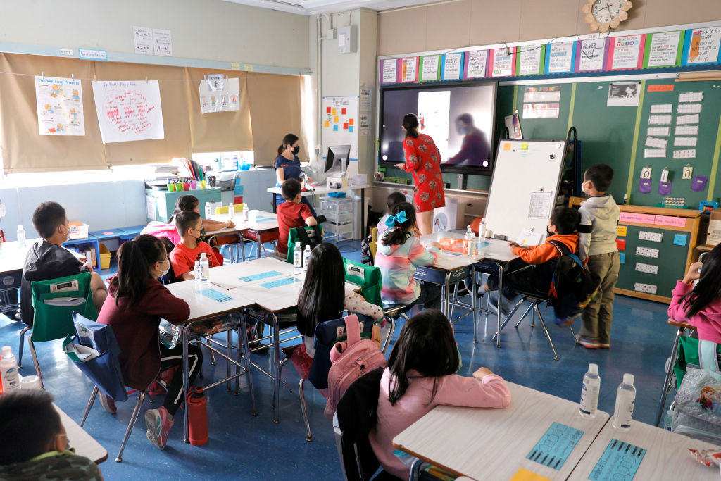 NYC School COVID-19 Vaccine Mandate Takes Effect – NBC Bay Area - Vimarsana News