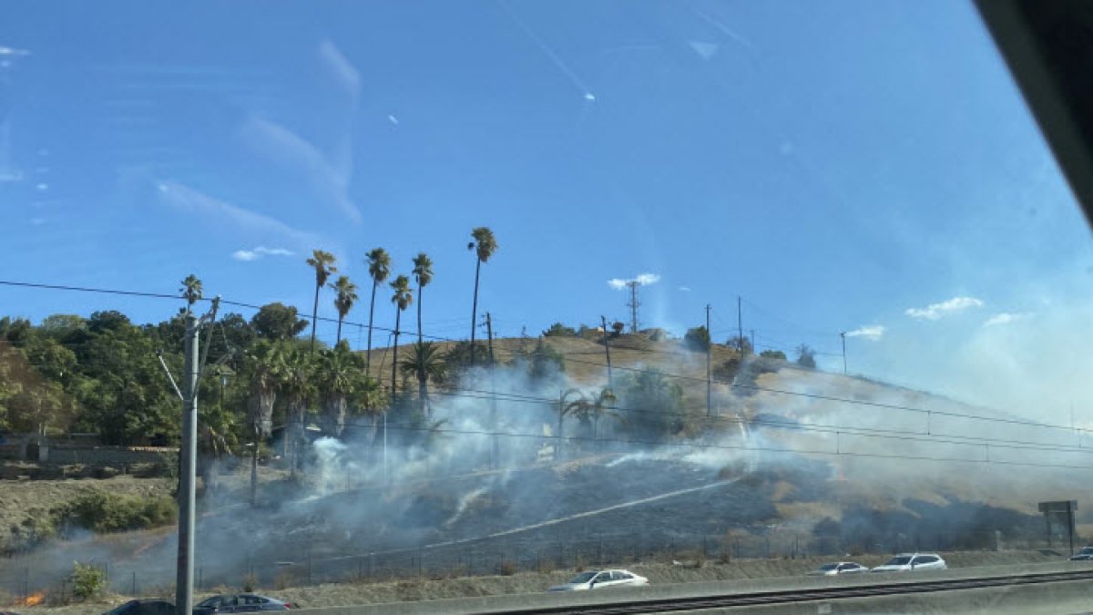Brush Fire Nears Homes Along Highway 87 in San Jose – NBC Bay Area