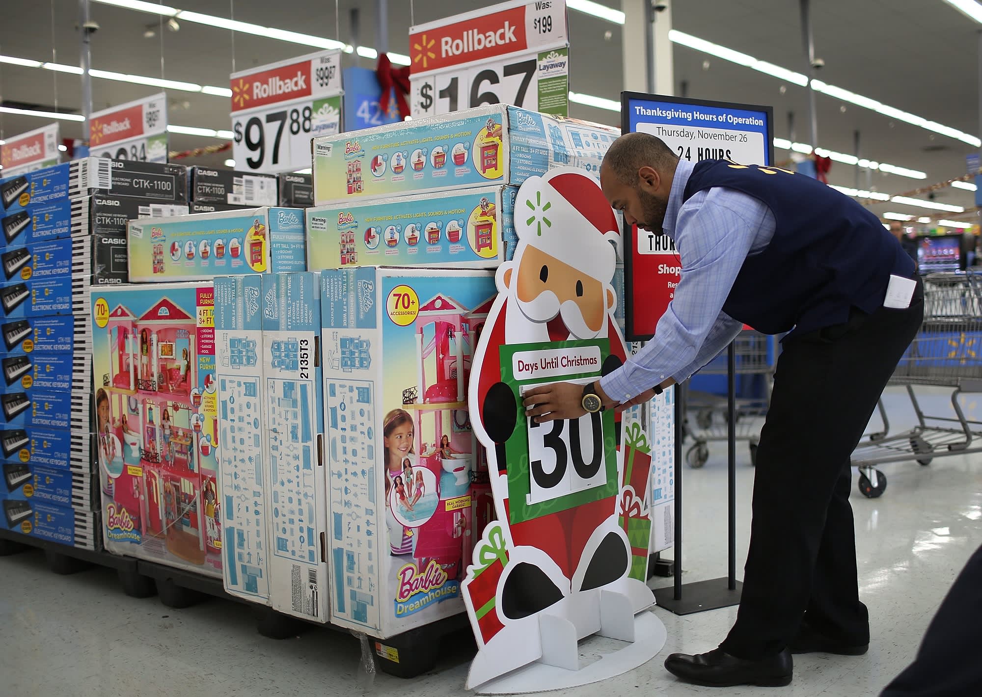 Target, Best Buy opening earlier to Thanksgiving Day shoppers