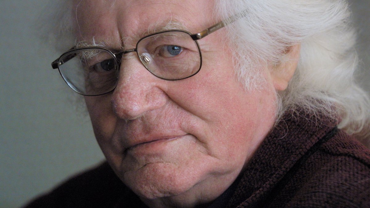 Prominent Poet Robert Bly, Author of 'Iron John', Dies at 94 – NBC Bay Area - Vimarsana News