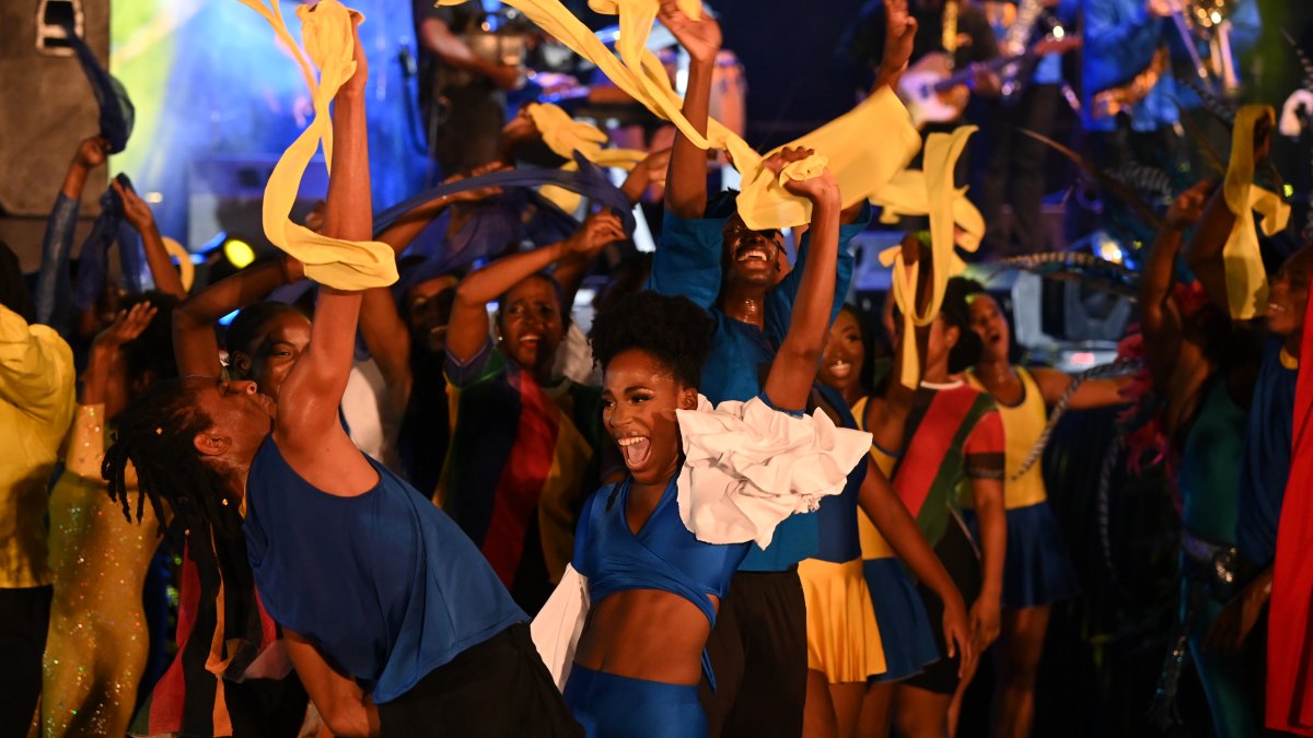 Barbados Says Goodbye to Queen, Transforms Into Republic - Vimarsana News