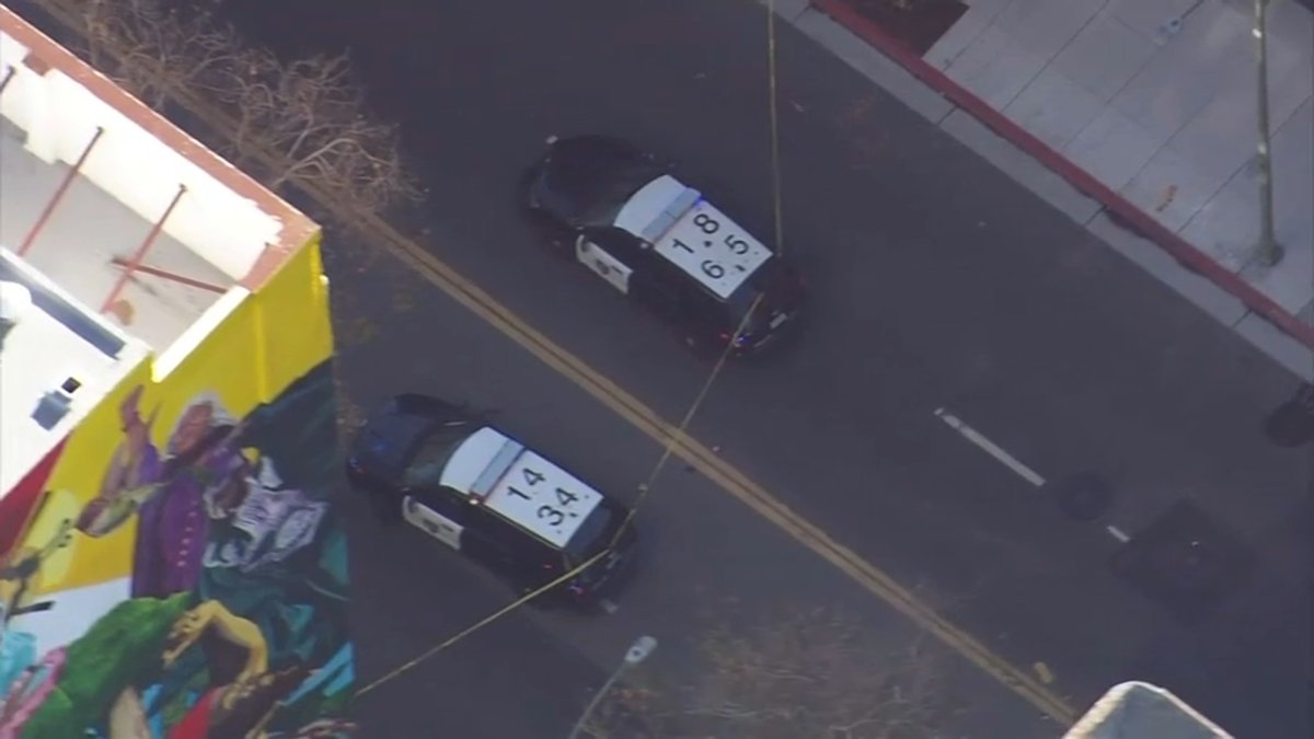 News Crew Security Guard Shot During Attempted Armed Robbery in Oakland ...