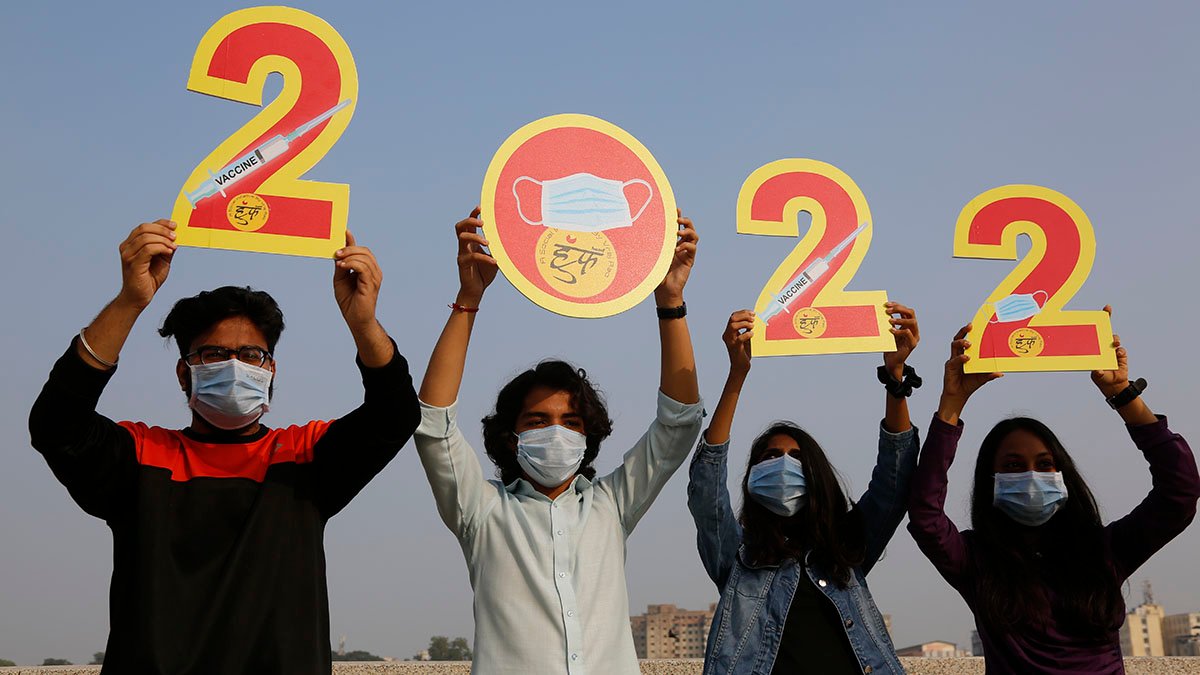 New Year's Eve Muted by Virus Surge; Many Hoping for Better 2022 - Vimarsana News