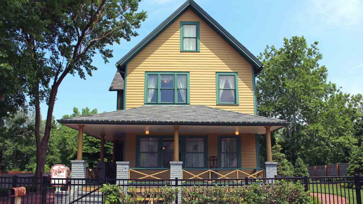 'A Christmas Story' House Available For Overnight Christmas Stay – NBC Bay Area - Vimarsana News