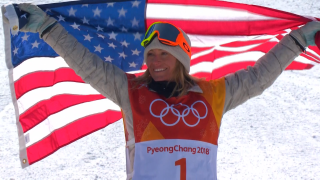 Jamie Anderson holds American flag in PyeongChang