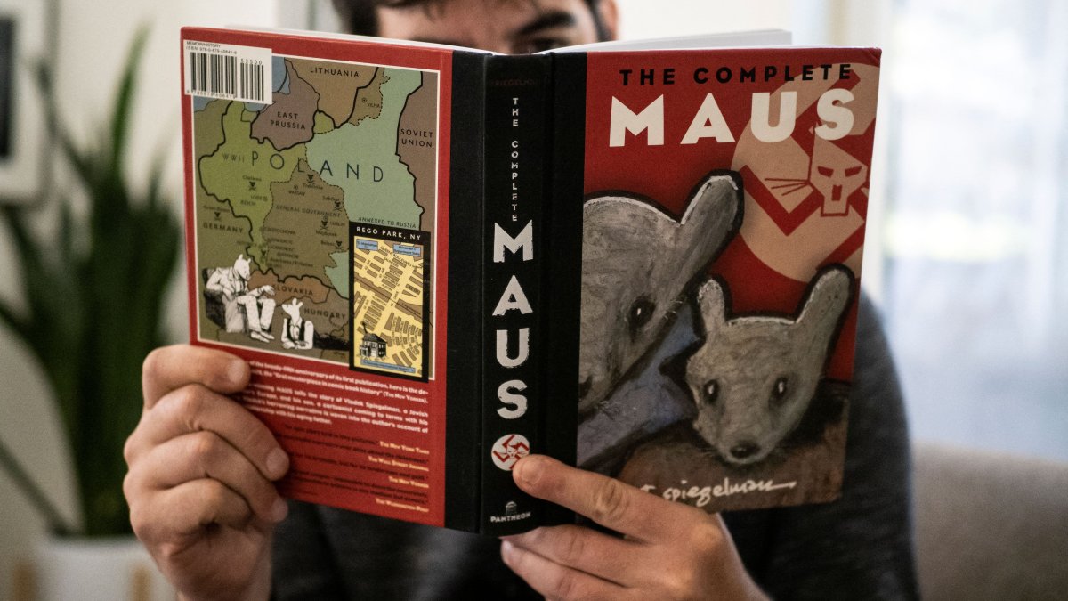 'Maus' Is an Amazon Bestseller After Tennessee School Ban – Author Art Spiegelman Compares Board to Putin – NBC Bay Area - Vimarsana News