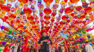 Chinese Prepare For Lunar New Year