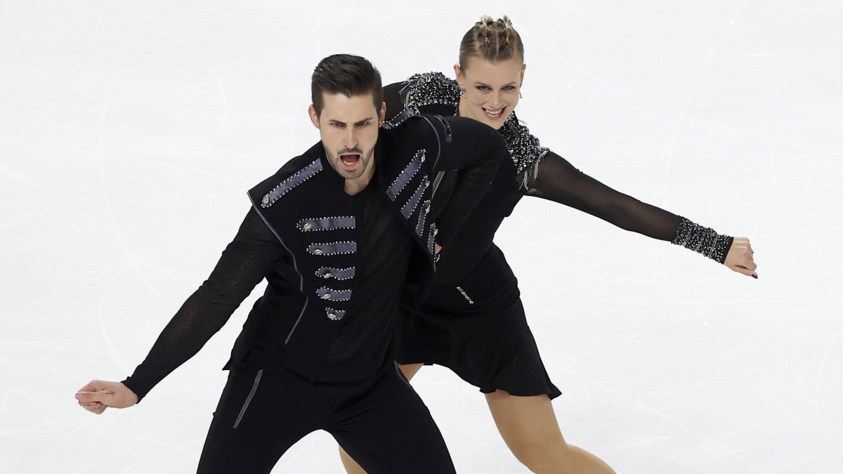 Madison Hubbell, Zachary Donohue Dazzle in Rhythm Dance For Team Event