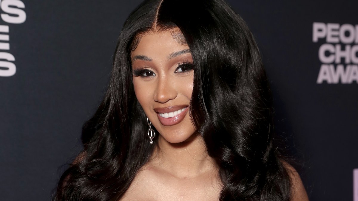 Cardi B Sued for $5M by Man 'Humiliated' Over Sexually Suggestive Image – NBC Bay Area - Vimarsana News