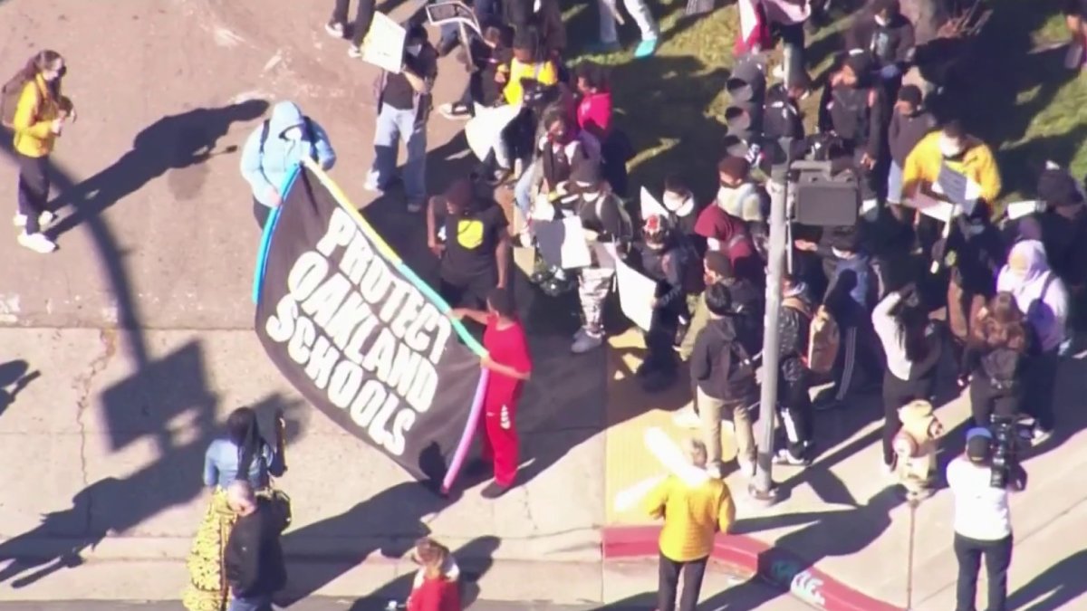 Students, Teachers Protest Possible School Closures in Oakland – NBC ...