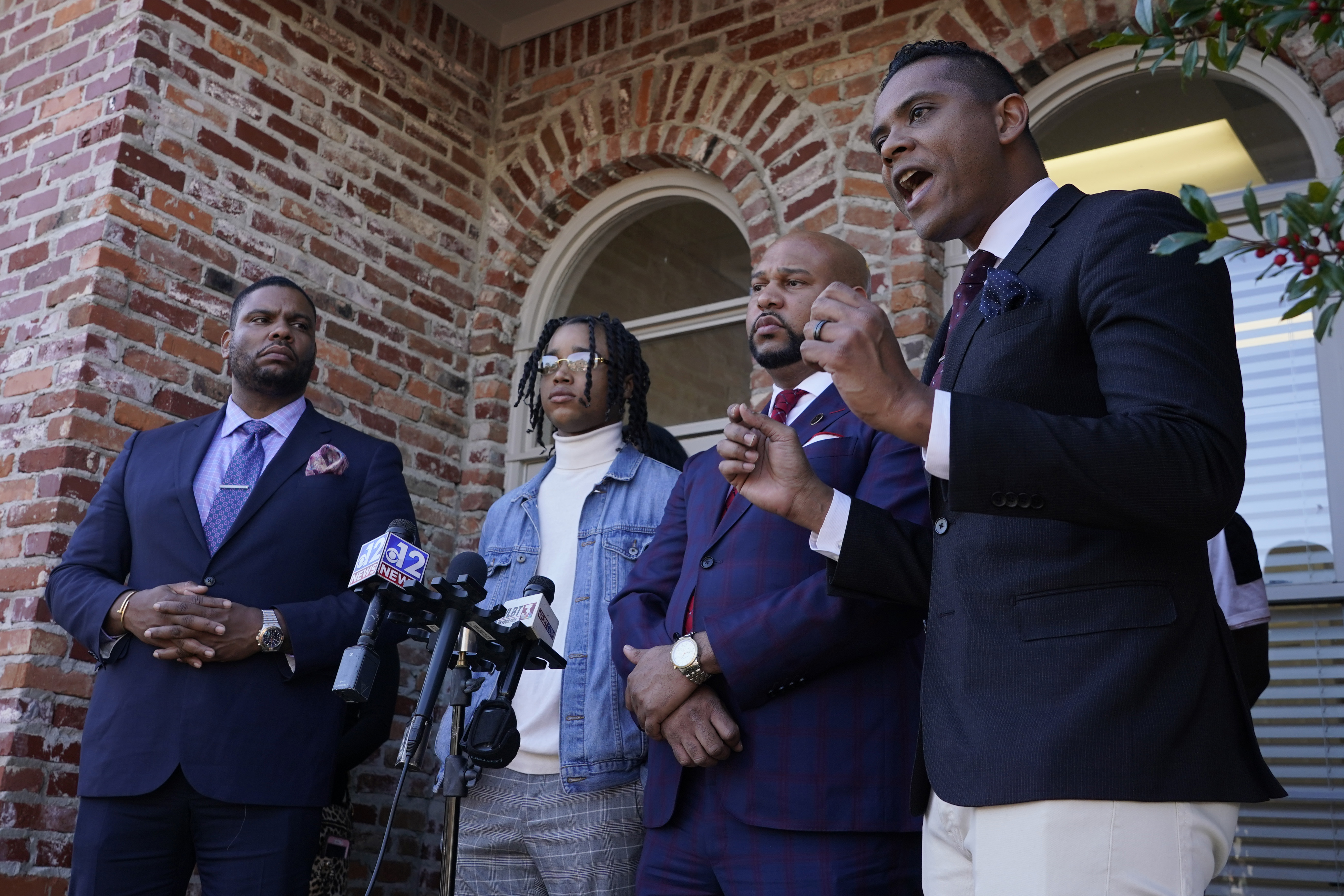 'Black While Working': Hate Crime Probe Sought in Attempted Shooting – NBC Bay Area - Vimarsana News