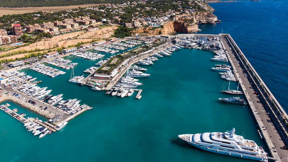 Ukrainian Sailor Tries to Sink Russian Boss' Luxury Yacht – NBC Bay Area - Vimarsana News
