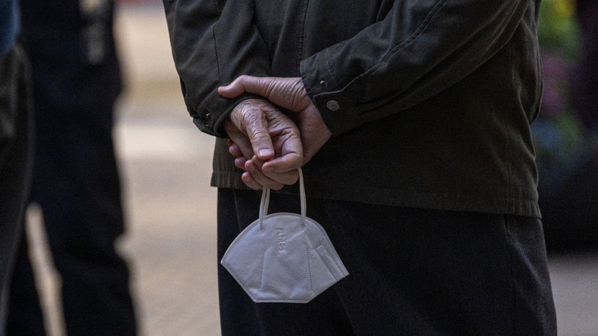 State to Lift Indoor Mask Requirements for Unvaccinated People Tuesday