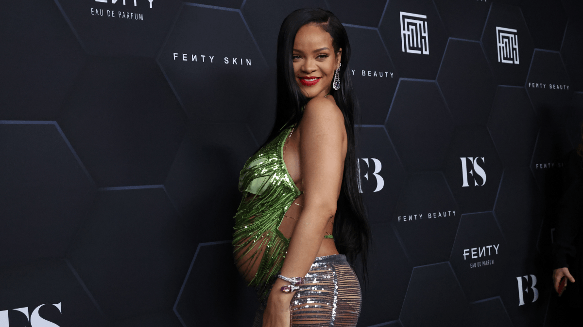 Rihanna Makes Red Carpet Return After Pregnancy Reveal – NBC Bay Area - Vimarsana News