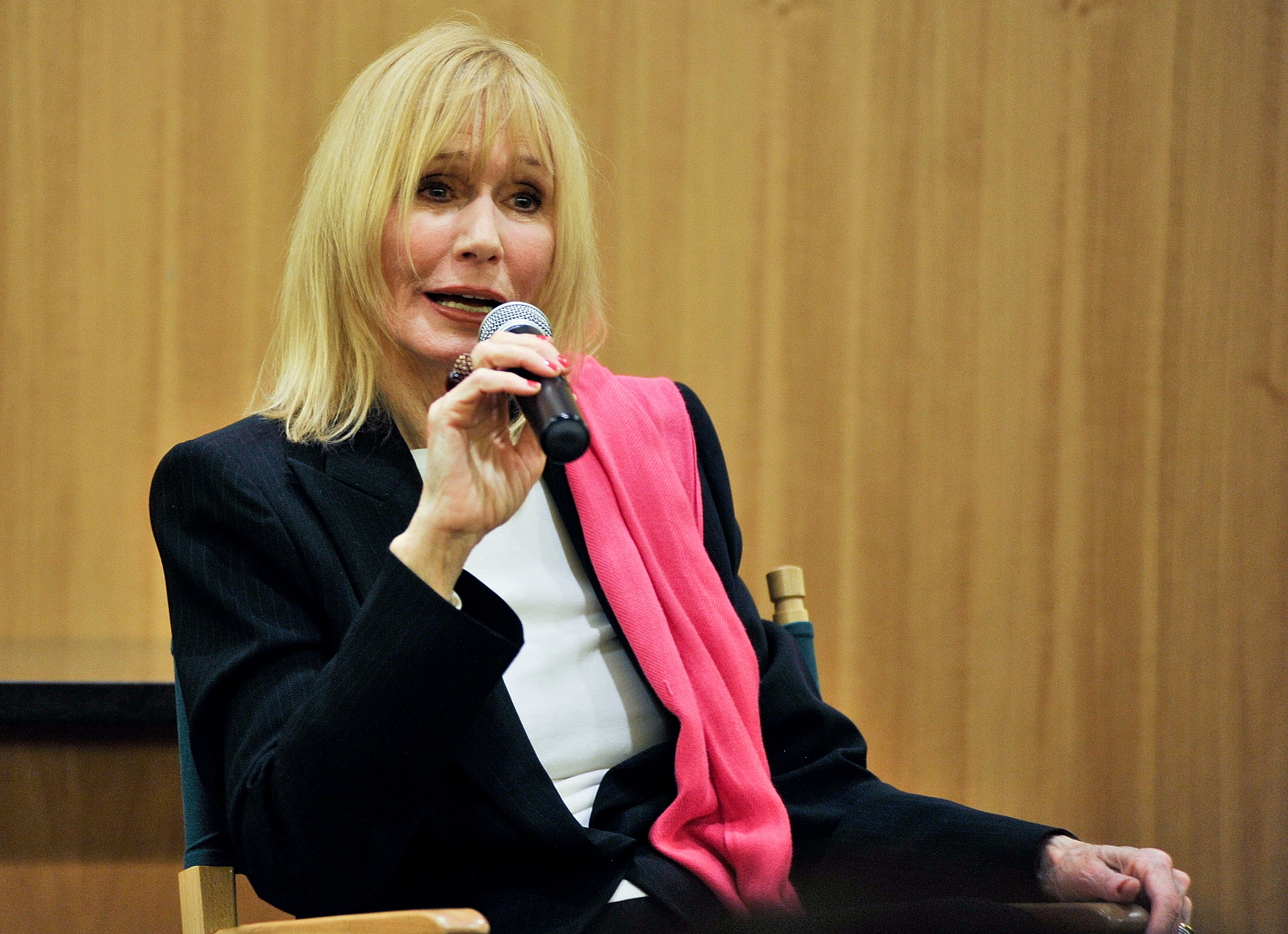 Oscar-Nominated 'MASH' Actor Sally Kellerman Dies at 84 – NBC Bay Area - Vimarsana News